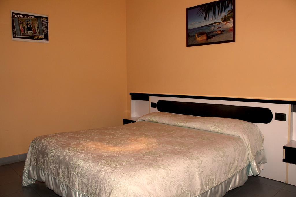 Hotel Falisco Fabrica di Roma Номер фото
