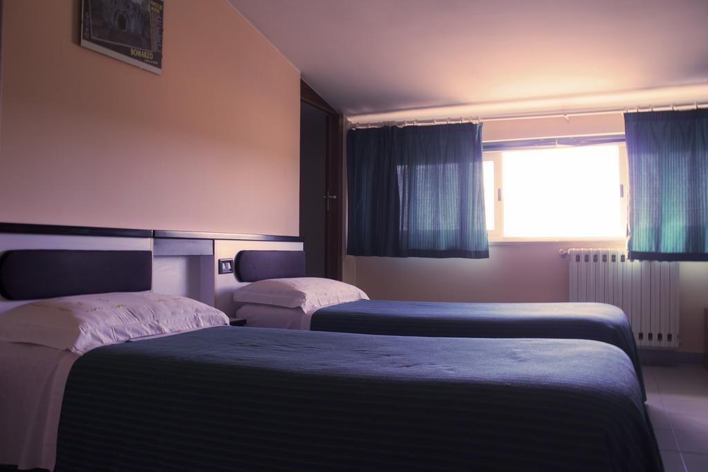 Hotel Falisco Fabrica di Roma Номер фото